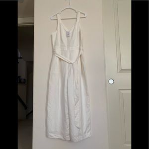 Women jumpsuit new with tag for summer vacation